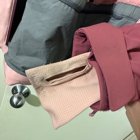 Strafe Aspen Women’s Ski Jacket - Picture 5 of 6